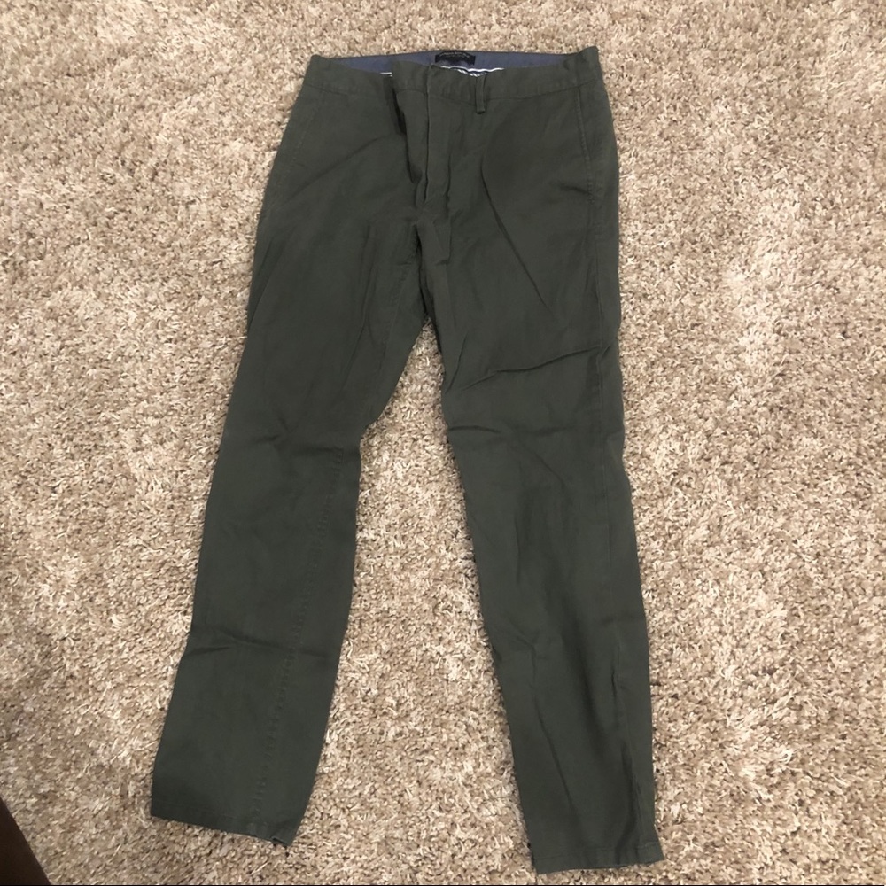 Banana Republic Fulton Chino pants
